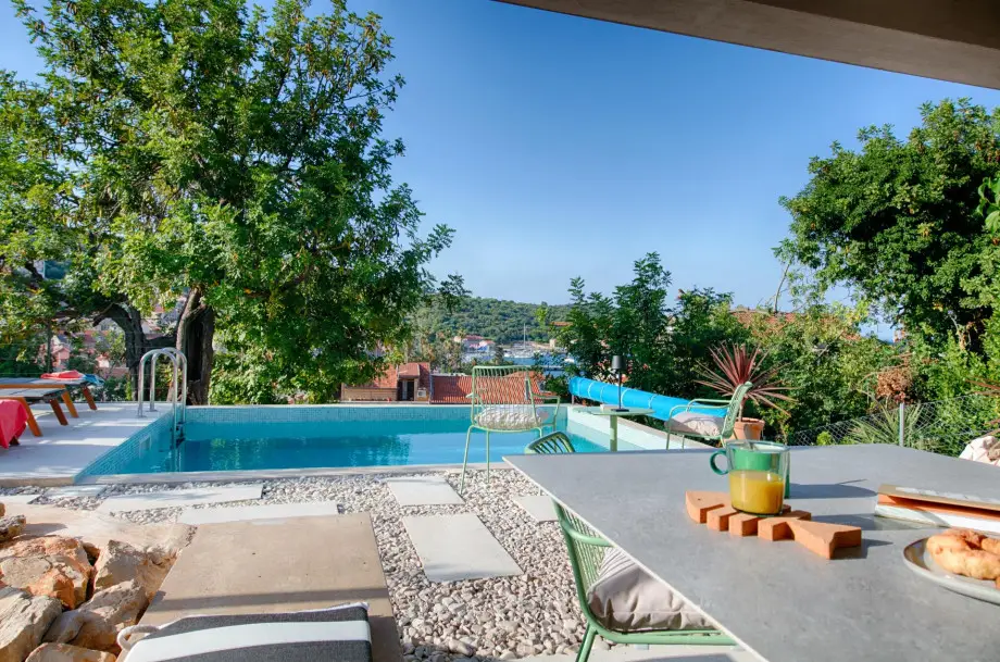 Pool Villa Rogac