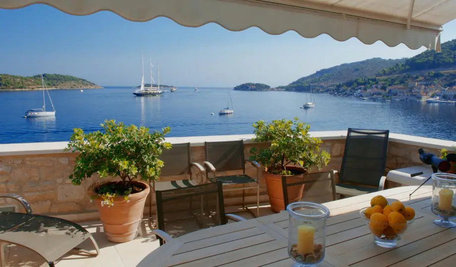 Villa Vis