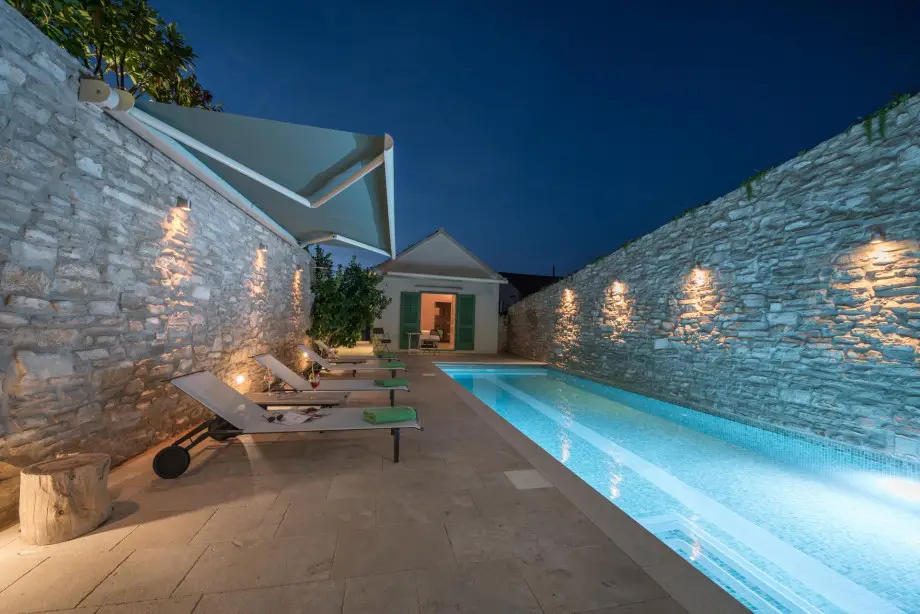 Luxury Pool Villa
