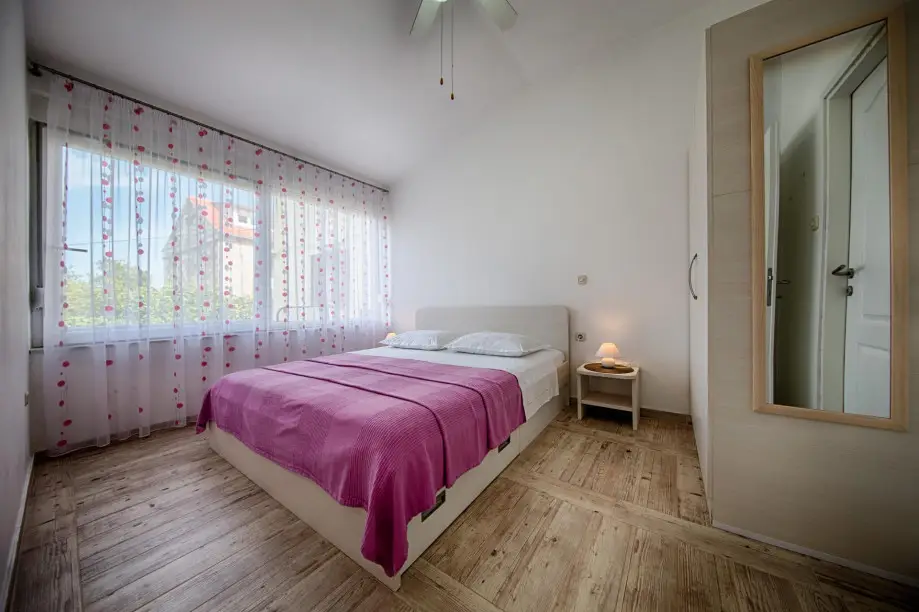 Modern Garden Cottage