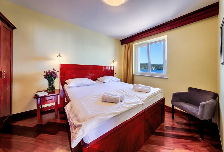 One Bedroom Seafront Apartment