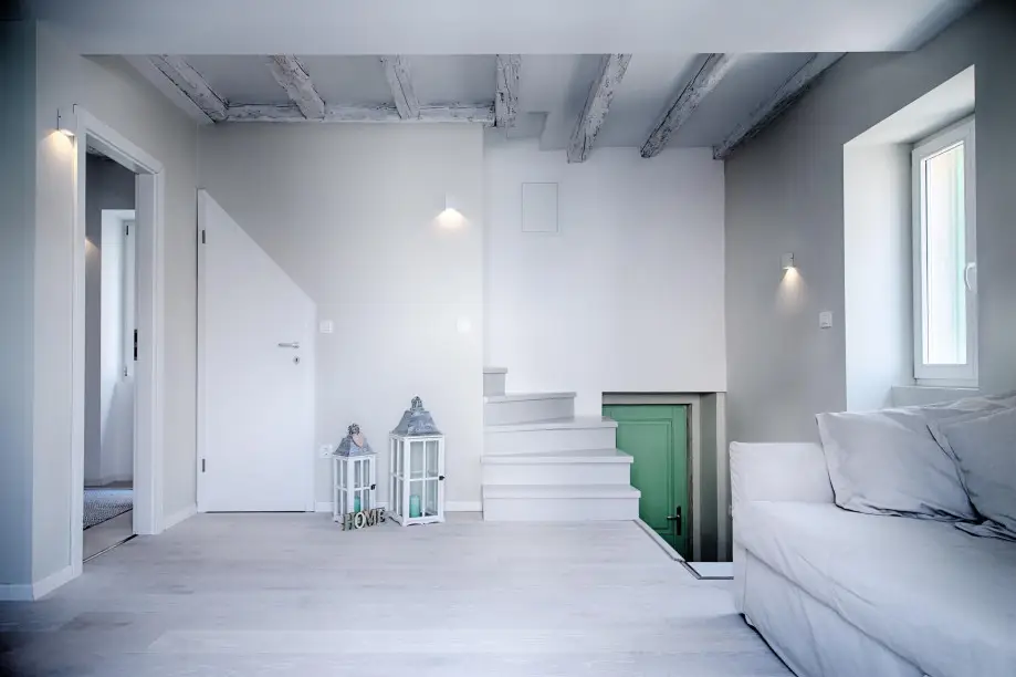 Zoia’s Kut House