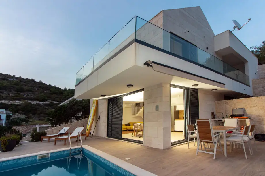 Beachfront Villa Trovna
