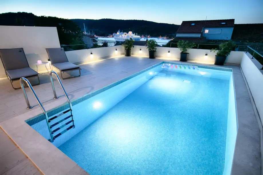 The Vista Pool House