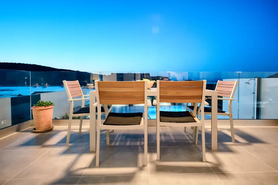 The Vista Pool House